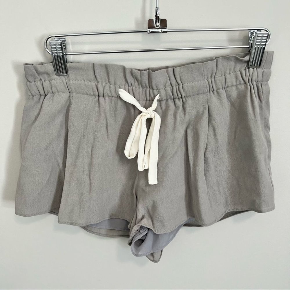 Aritzia Wilfred Montrouge Shorts Light Grey Pull On Paperbag Shorts - Picture 5 of 14